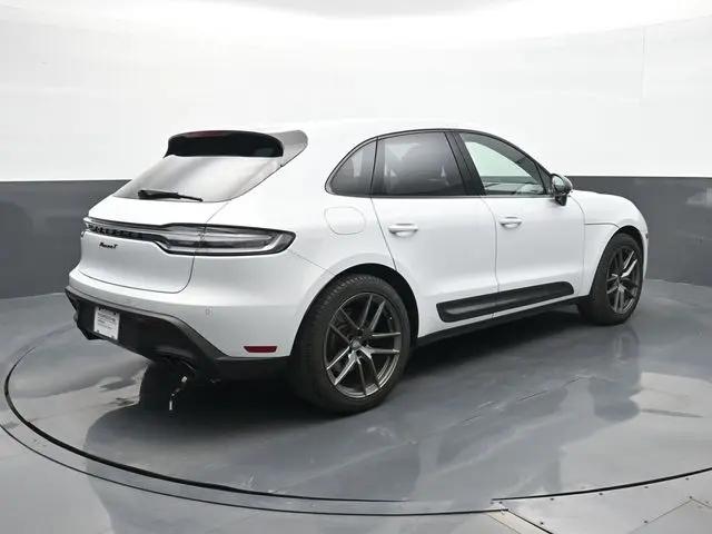 2024 Porsche Macan T