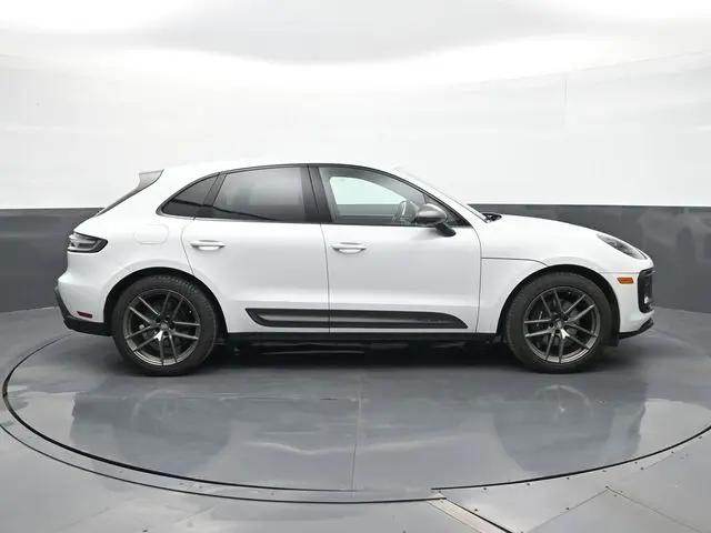 2024 Porsche Macan T