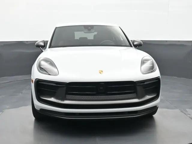 2024 Porsche Macan T