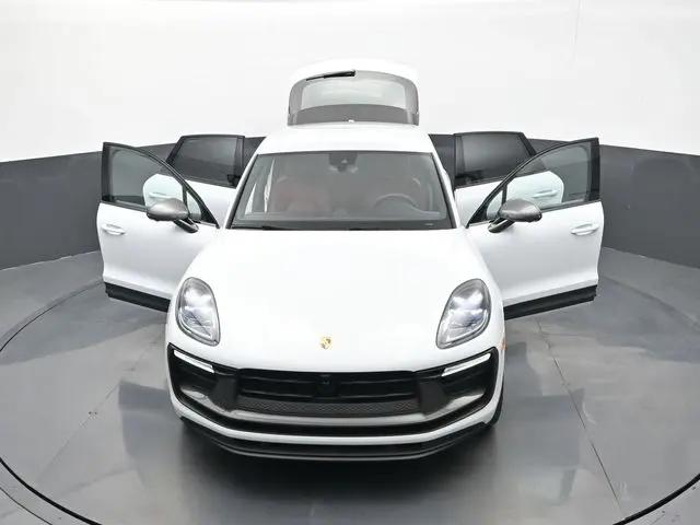2024 Porsche Macan T