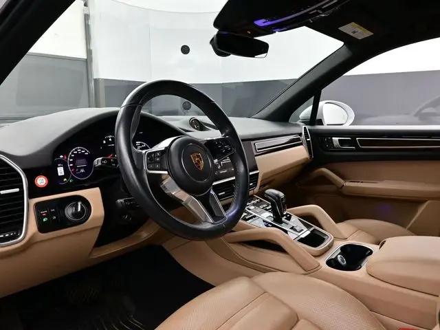 2023 Porsche Cayenne Platinum Edition