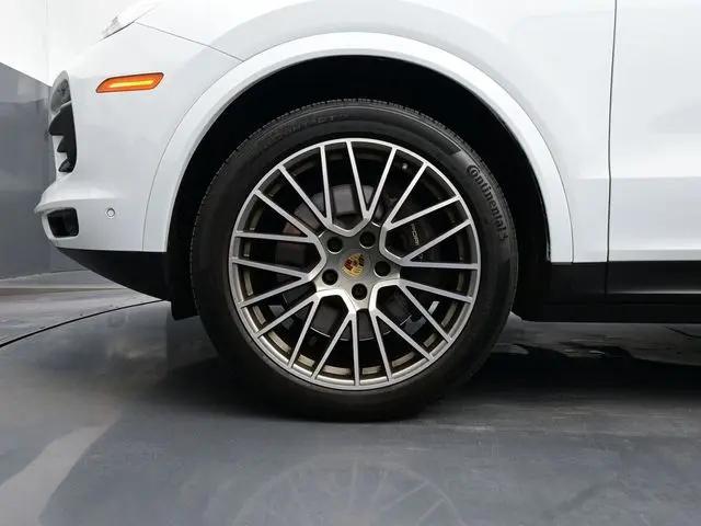 2023 Porsche Cayenne Platinum Edition