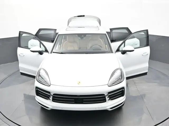 2023 Porsche Cayenne Platinum Edition