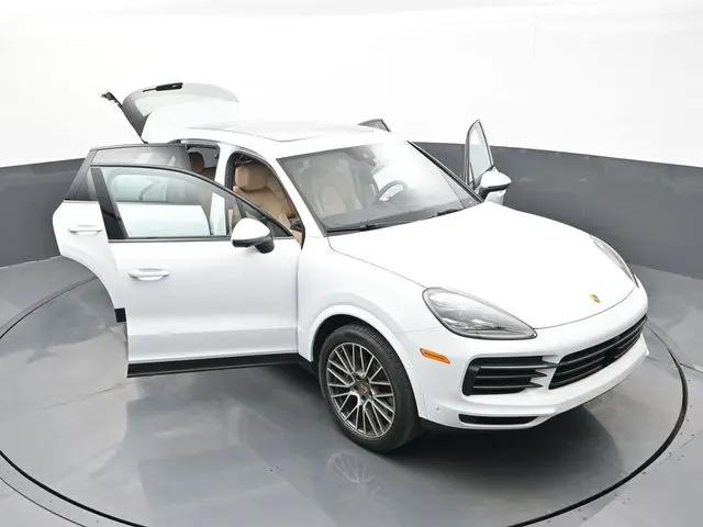 2023 Porsche Cayenne Platinum Edition
