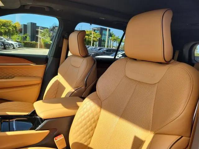 2024 Jeep Grand Cherokee L Summit Reserve 4x4