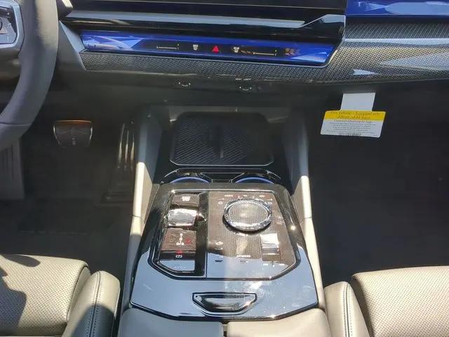 2027 BMW 5 Series 550e xDrive