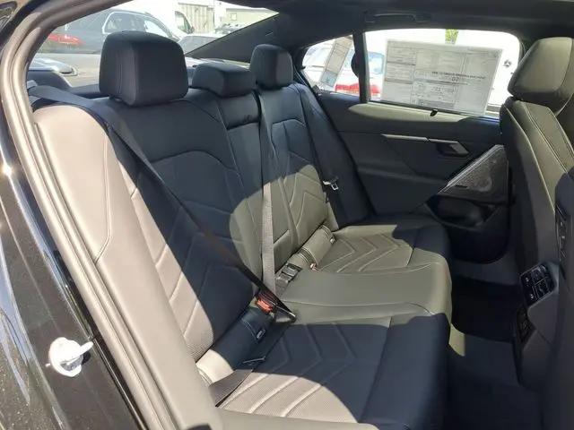 2027 BMW 5 Series 550e xDrive