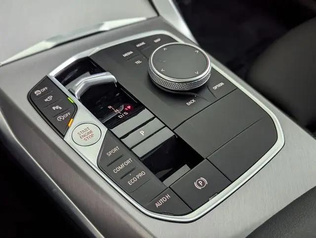 2025 BMW M240 i xDrive