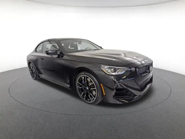 2025 BMW M240 i