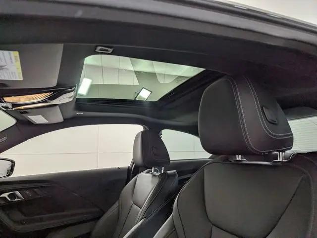 2025 BMW M240 i