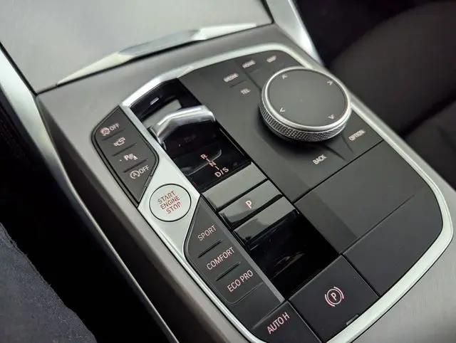 2025 BMW M240 i