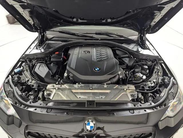2025 BMW M240 i