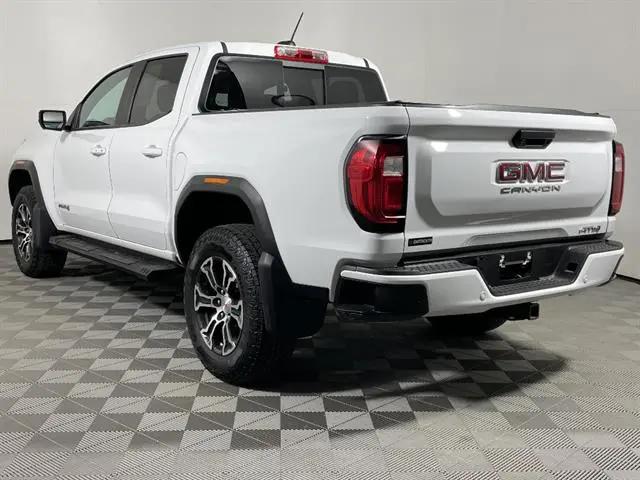 2024 GMC Canyon 4WD AT4