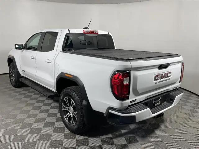 2024 GMC Canyon 4WD AT4