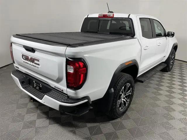 2024 GMC Canyon 4WD AT4