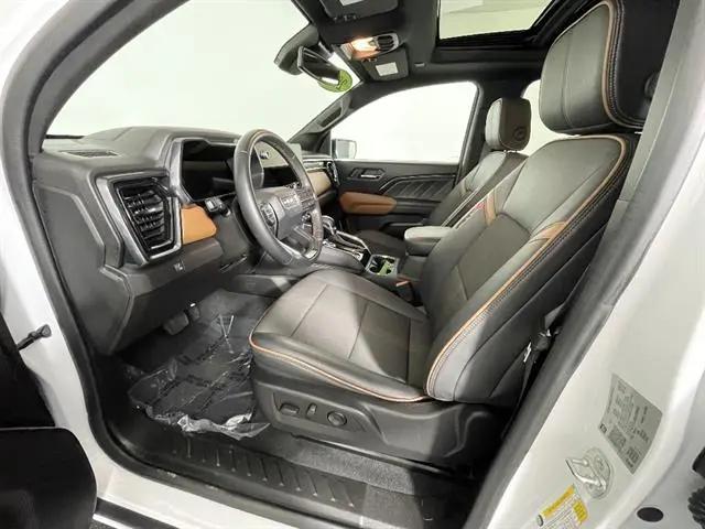 2024 GMC Canyon 4WD AT4