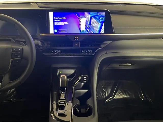 2026 Toyota Crown Platinum