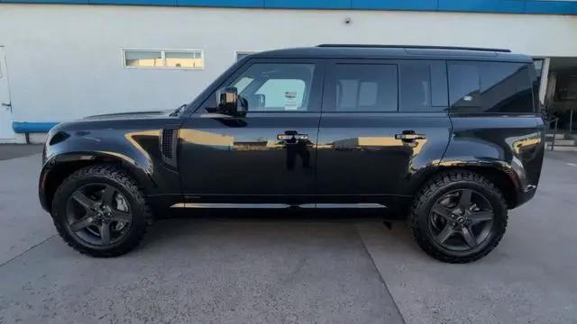 2021 Land Rover Defender 110 X-Dynamic SE