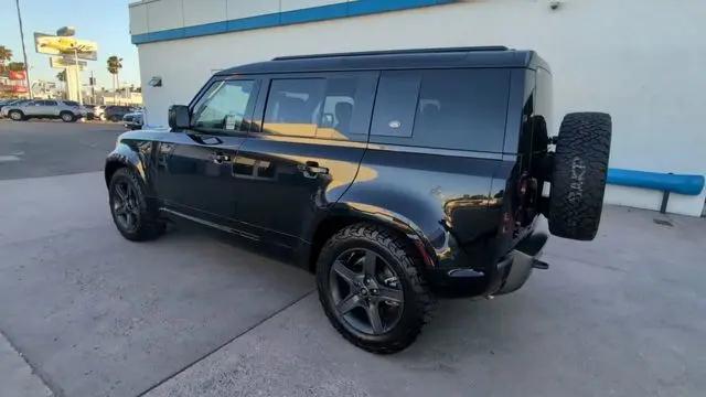 2021 Land Rover Defender 110 X-Dynamic SE