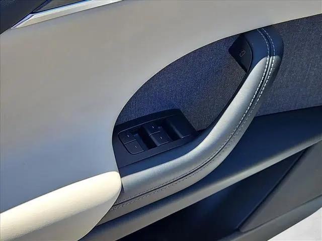 2022 Tesla Model X Plaid Tri Motor All-Wheel Drive