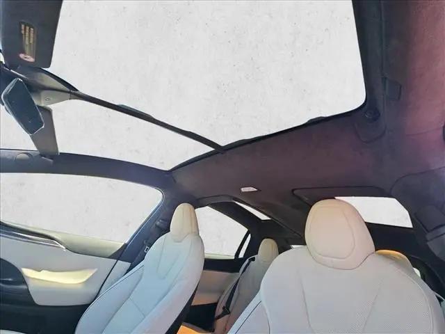 2022 Tesla Model X Plaid Tri Motor All-Wheel Drive