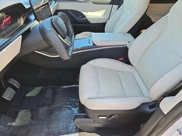 2022 Tesla Model X Plaid Tri Motor All-Wheel Drive