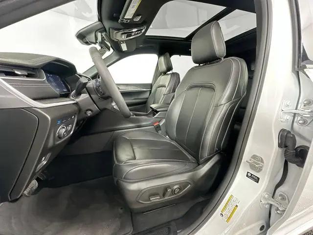 2024 Jeep Grand Cherokee Anniversary Edition