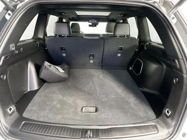 2024 Jeep Grand Cherokee Anniversary Edition