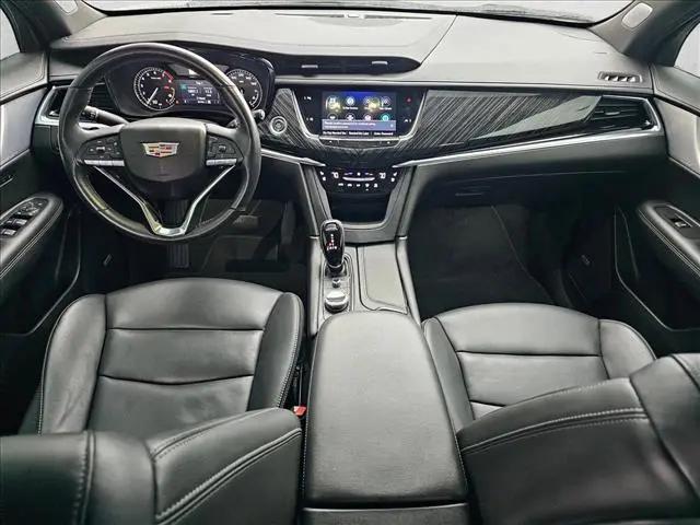 2023 Cadillac XT6 AWD Premium Luxury
