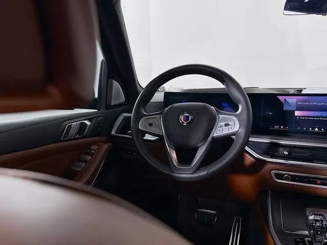 2025 BMW xB ALPINA XB7