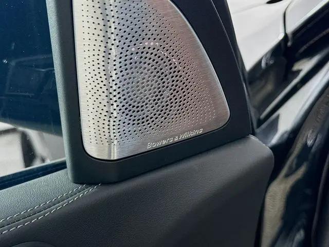 2025 BMW xB ALPINA XB7