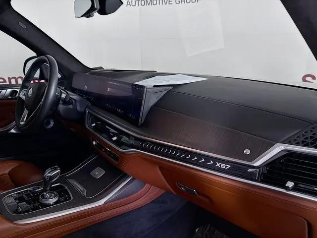 2025 BMW xB ALPINA XB7