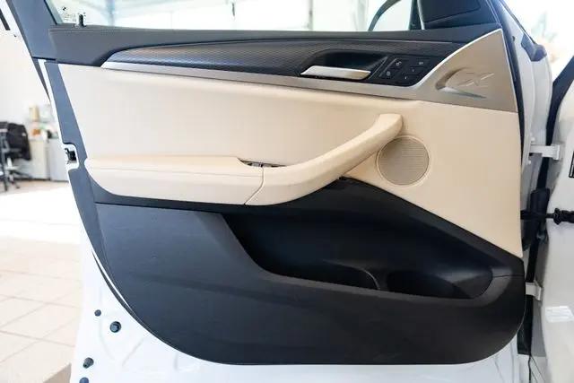 2022 BMW X3 M40i