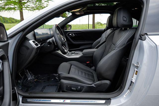 2025 BMW M240 i