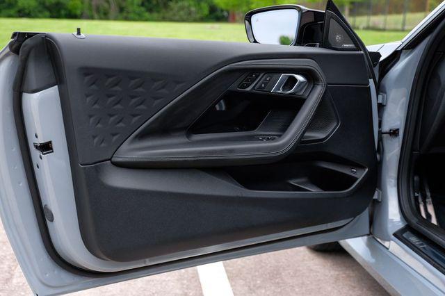 2025 BMW M240 i