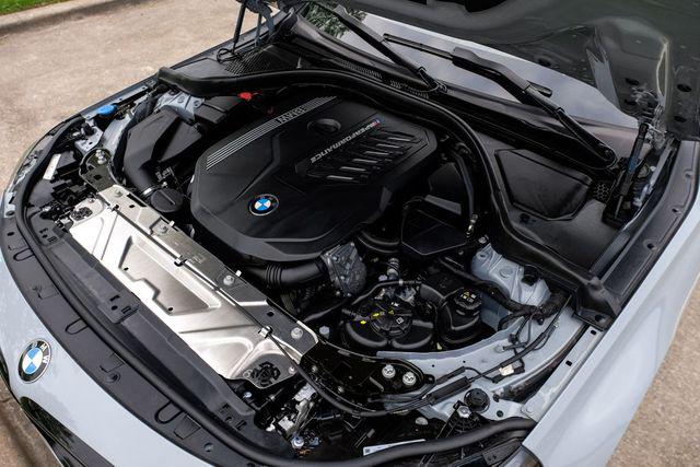 2025 BMW M240 i