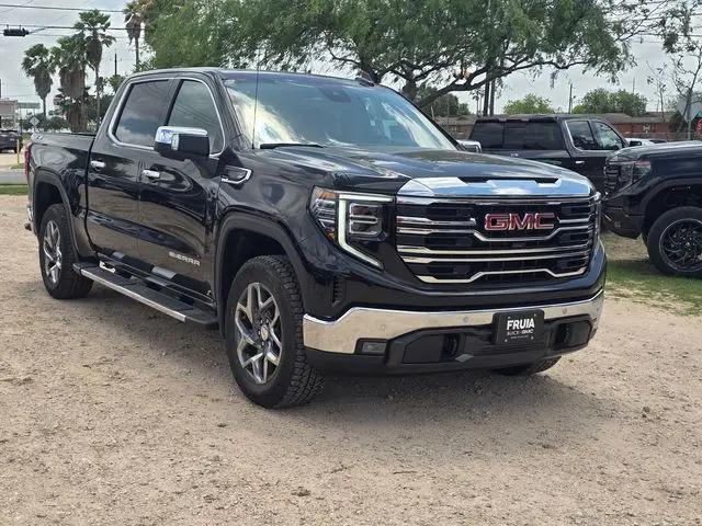 2026 GMC Sierra 1500 Crew Cab, Short Bed, SLT, 4WD