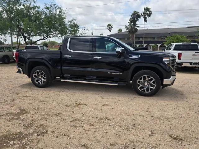 2026 GMC Sierra 1500 Crew Cab, Short Bed, SLT, 4WD