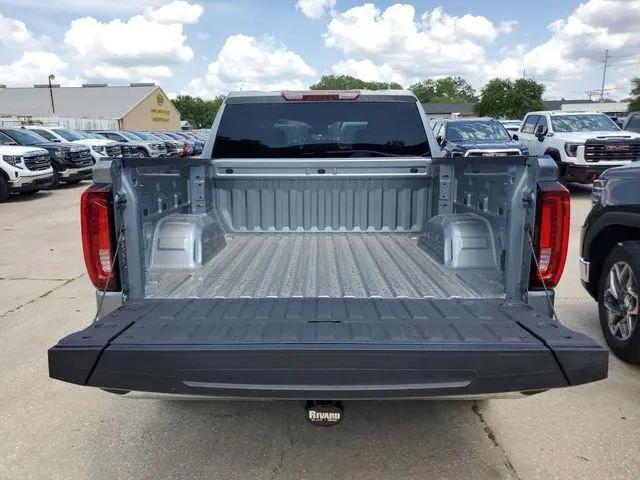 2026 GMC Sierra 1500 Crew Cab, Short Bed, SLT, RWD