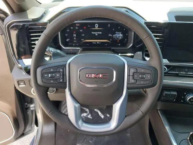2026 GMC Sierra 1500 Crew Cab, Short Bed, SLT, RWD