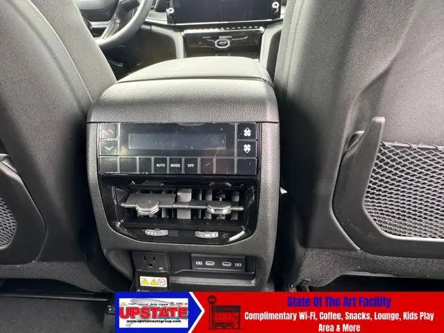 2026 Jeep Grand Cherokee L Altitude 4x4