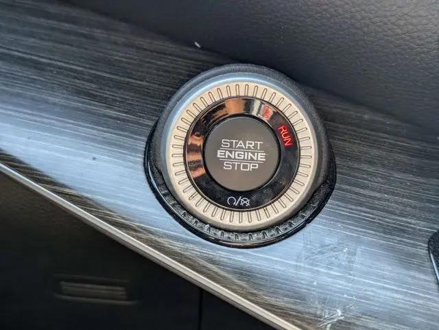 2023 Jeep Wagoneer Series II 4x2