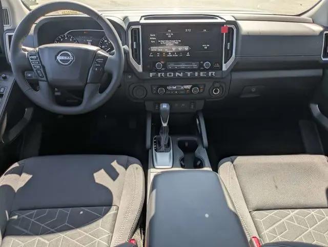 2026 Nissan Frontier Crew Cab SV 4x2