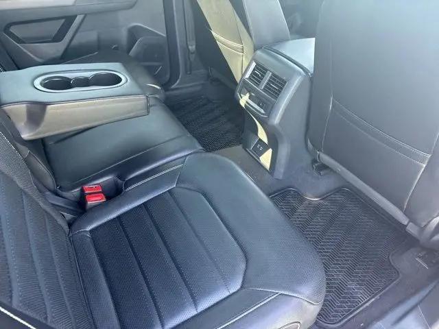 2021 Volkswagen Atlas Cross Sport 3.6L V6 SEL Premium R-Line