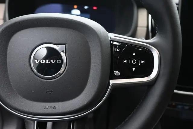 2026 Volvo XC90 Ultra Dark Theme, B6 AWD Gas (mild hybrid), Gasoline, 7 Seats