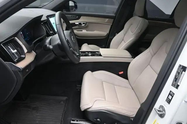 2026 Volvo XC90 Ultra Dark Theme, B6 AWD Gas (mild hybrid), Gasoline, 7 Seats