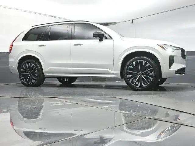 2026 Volvo XC90 Ultra Dark Theme, B6 AWD Gas (mild hybrid), Gasoline, 7 Seats