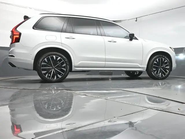 2026 Volvo XC90 Ultra Dark Theme, B6 AWD Gas (mild hybrid), Gasoline, 7 Seats