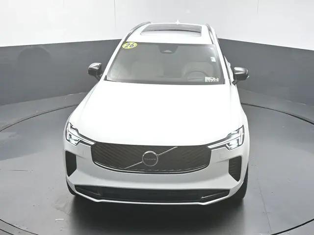 2026 Volvo XC90 Ultra Dark Theme, B6 AWD Gas (mild hybrid), Gasoline, 7 Seats