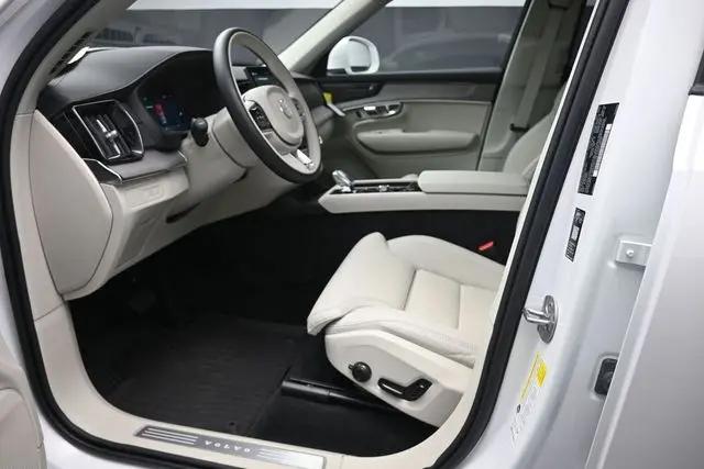 2026 Volvo XC90 Plug-In Hybrid Ultra, T8 AWD, Electric/Gasoline, Bright, 7 Seats